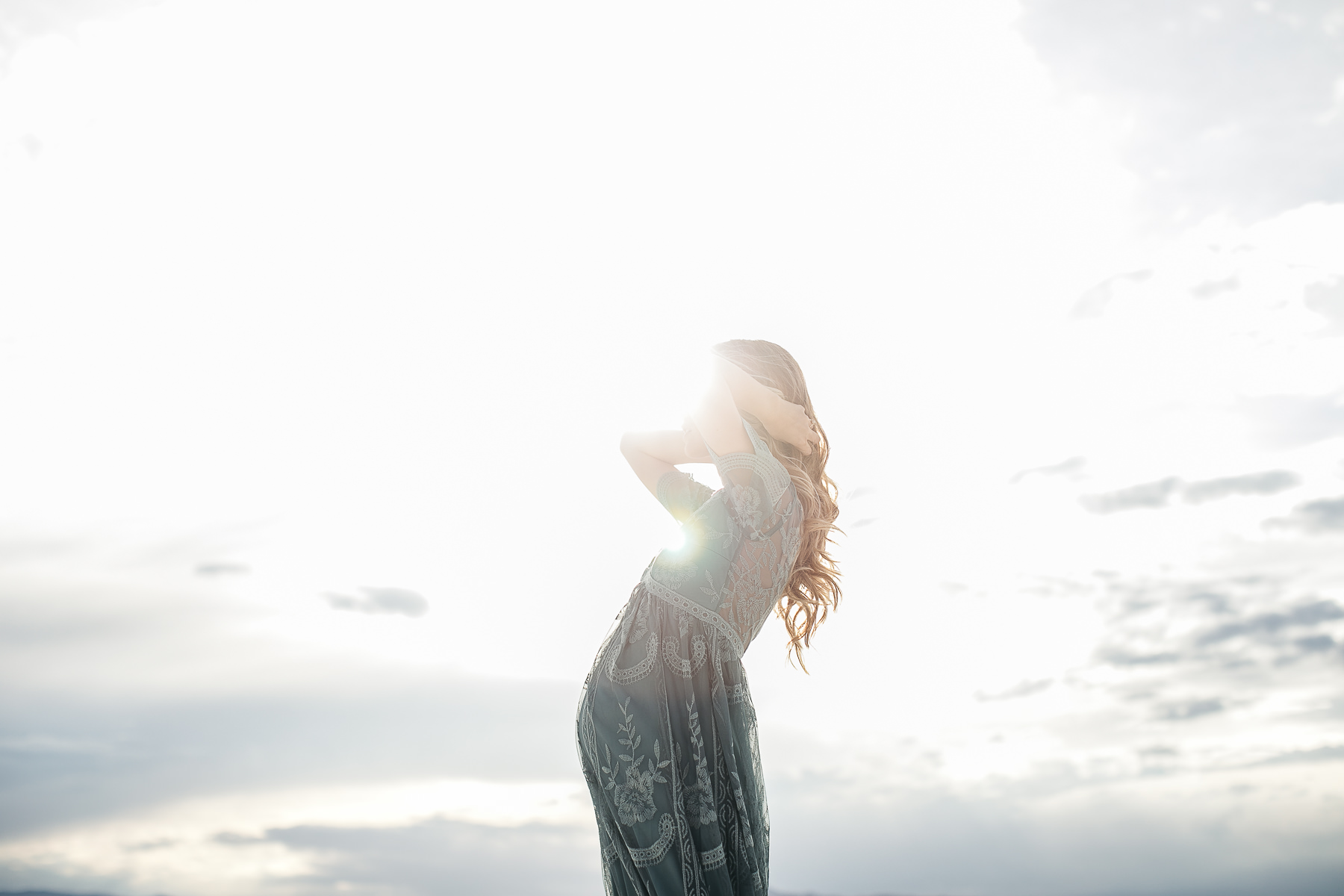 salt-lake-city-utah-salt-flats-lifestyle-maternity-session-29