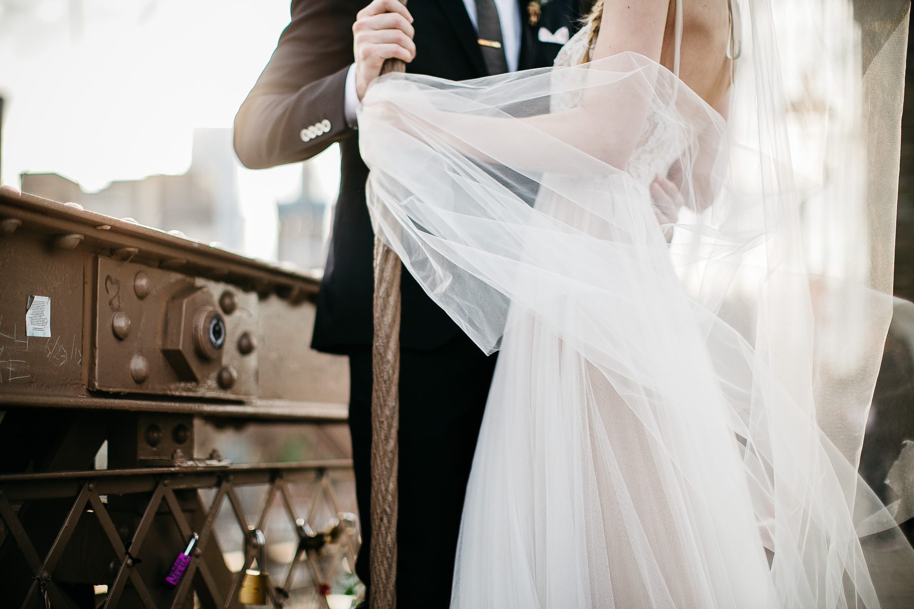 nyc-bhldn-stylized-brooklyn-bridge-elopement-54