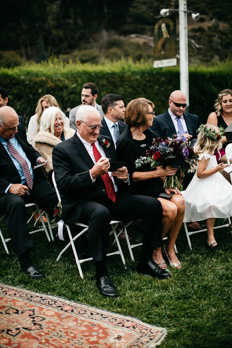 muir-beach-pelican-inn-foggy-wedding-45