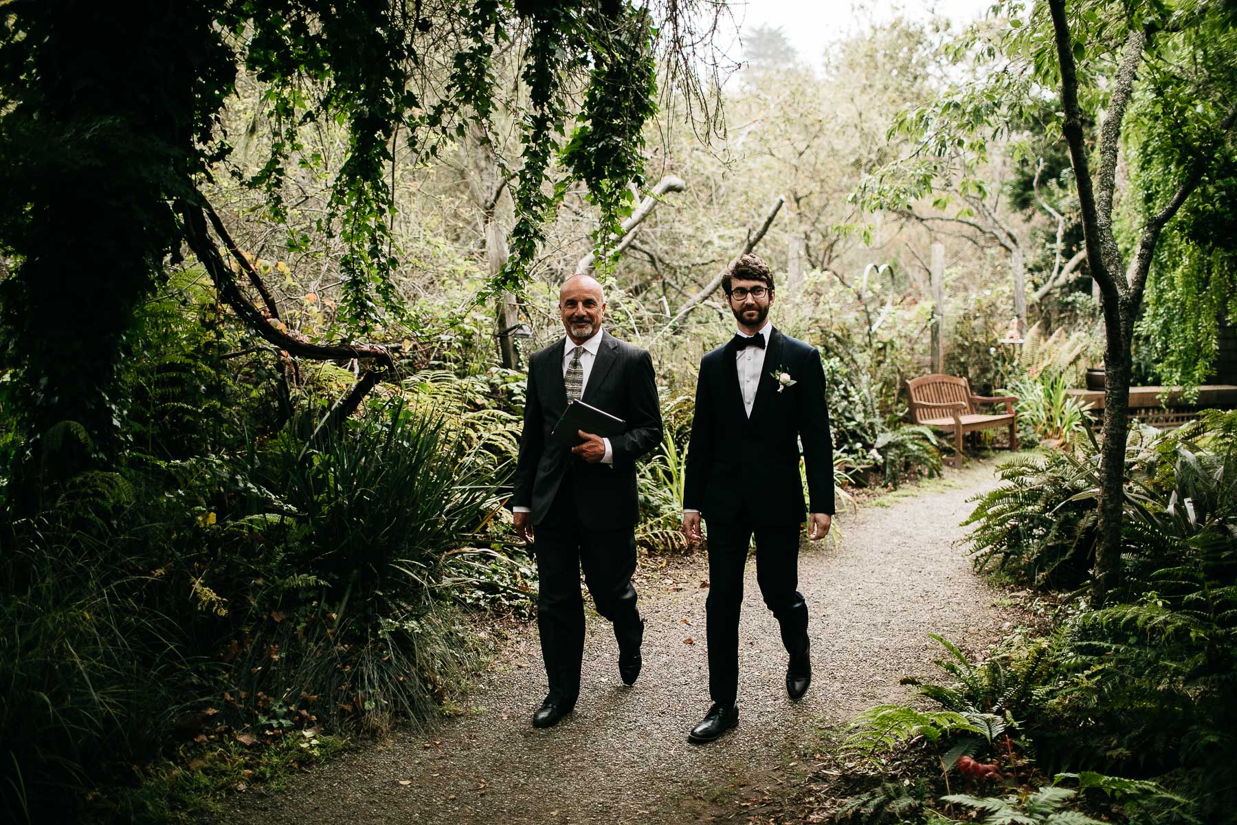 bodega-bay-secret-garden-gloomy-fall-wedding-61