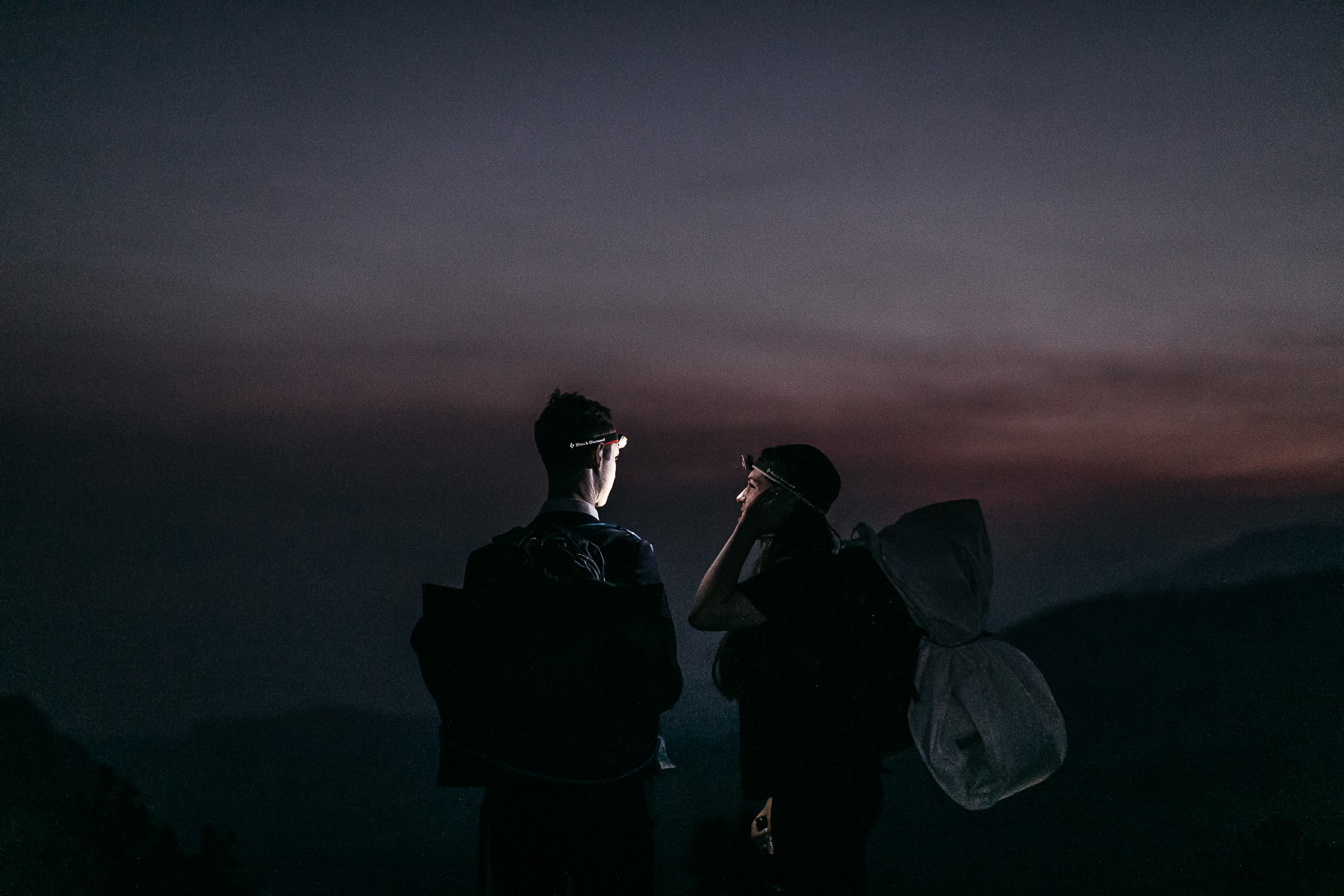 yosemite-cathedral-lake-hiking-sunset-elopement-89
