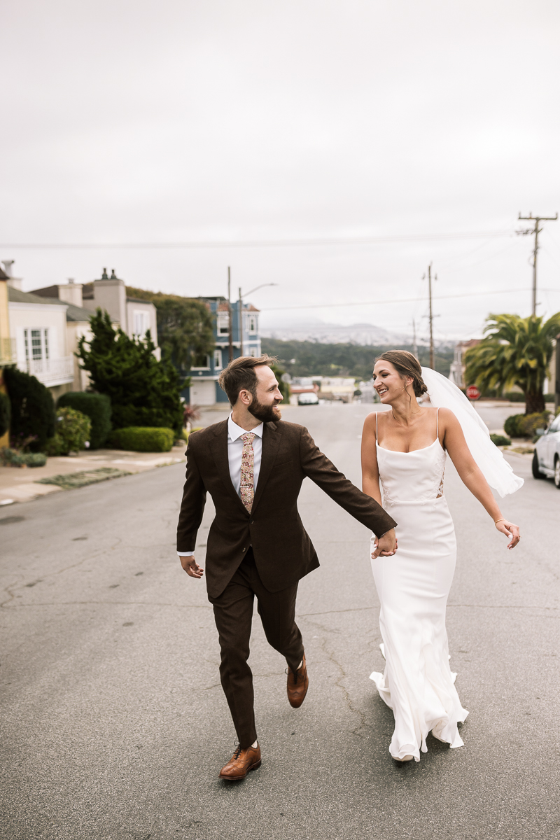 san-francisco-presidio-urban-wedding-trolley-ride-53