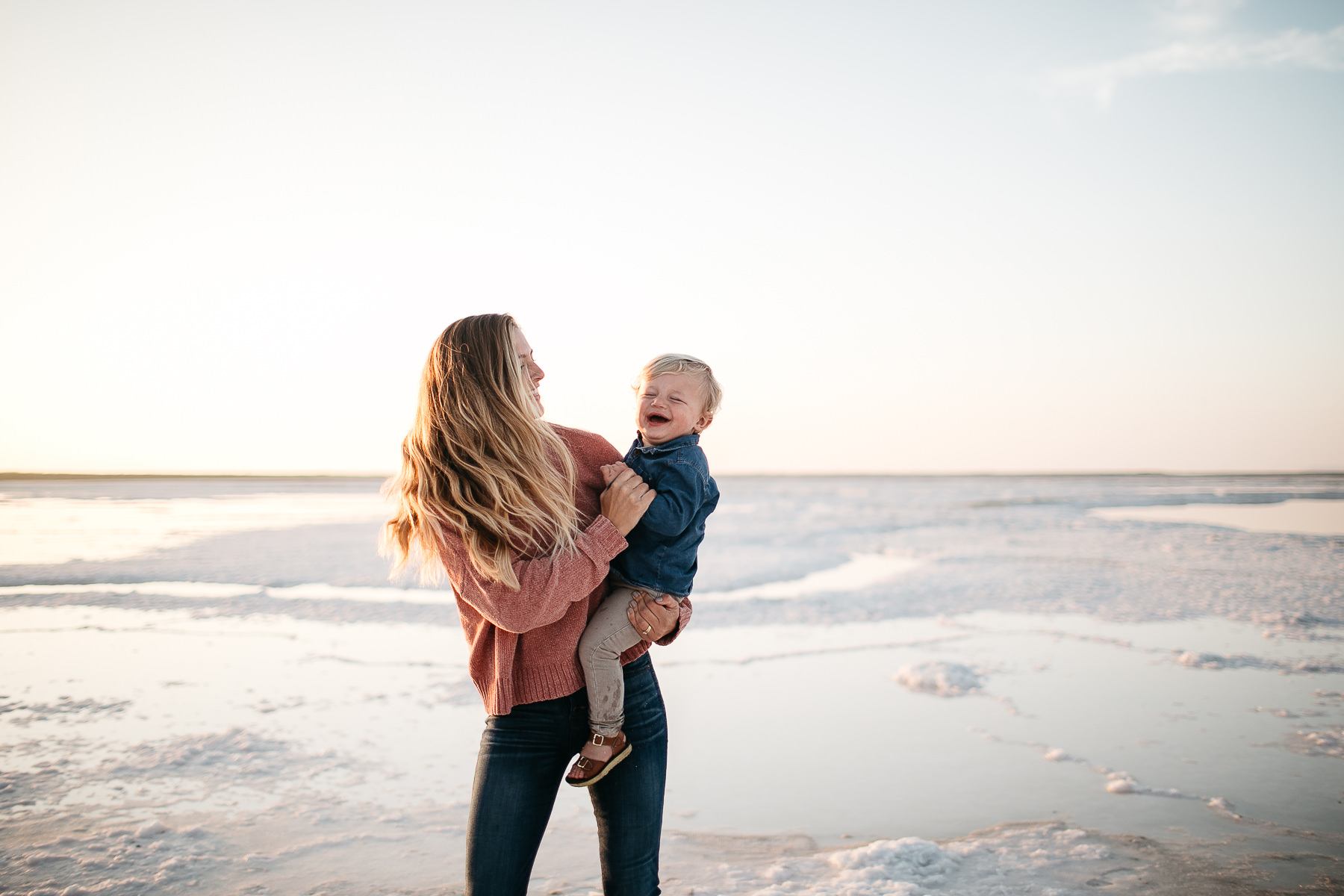 san-jose-ca-salt-flats-sunset-family-lifestyle-session-14