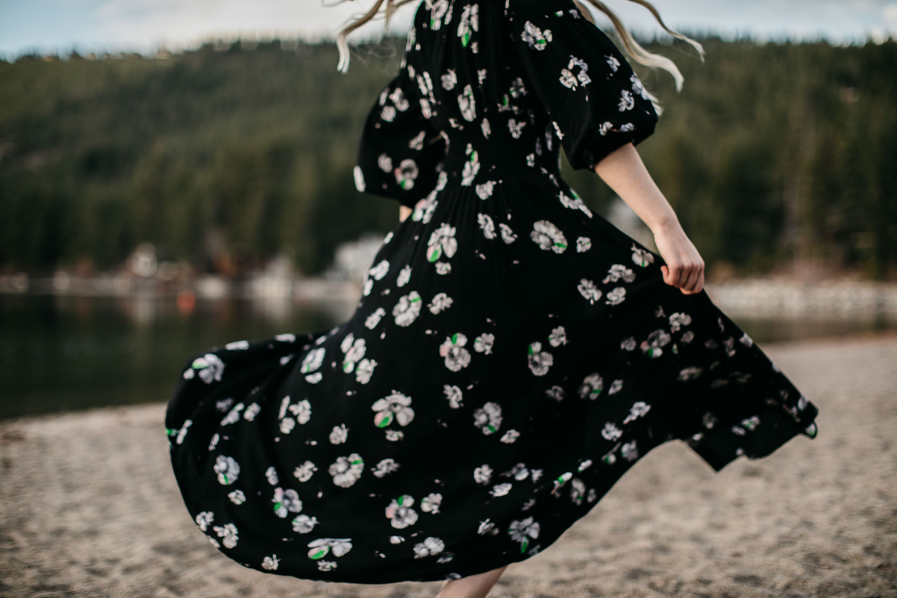 donner-lake-tahoe-national-forest-fall-engagement-session-14