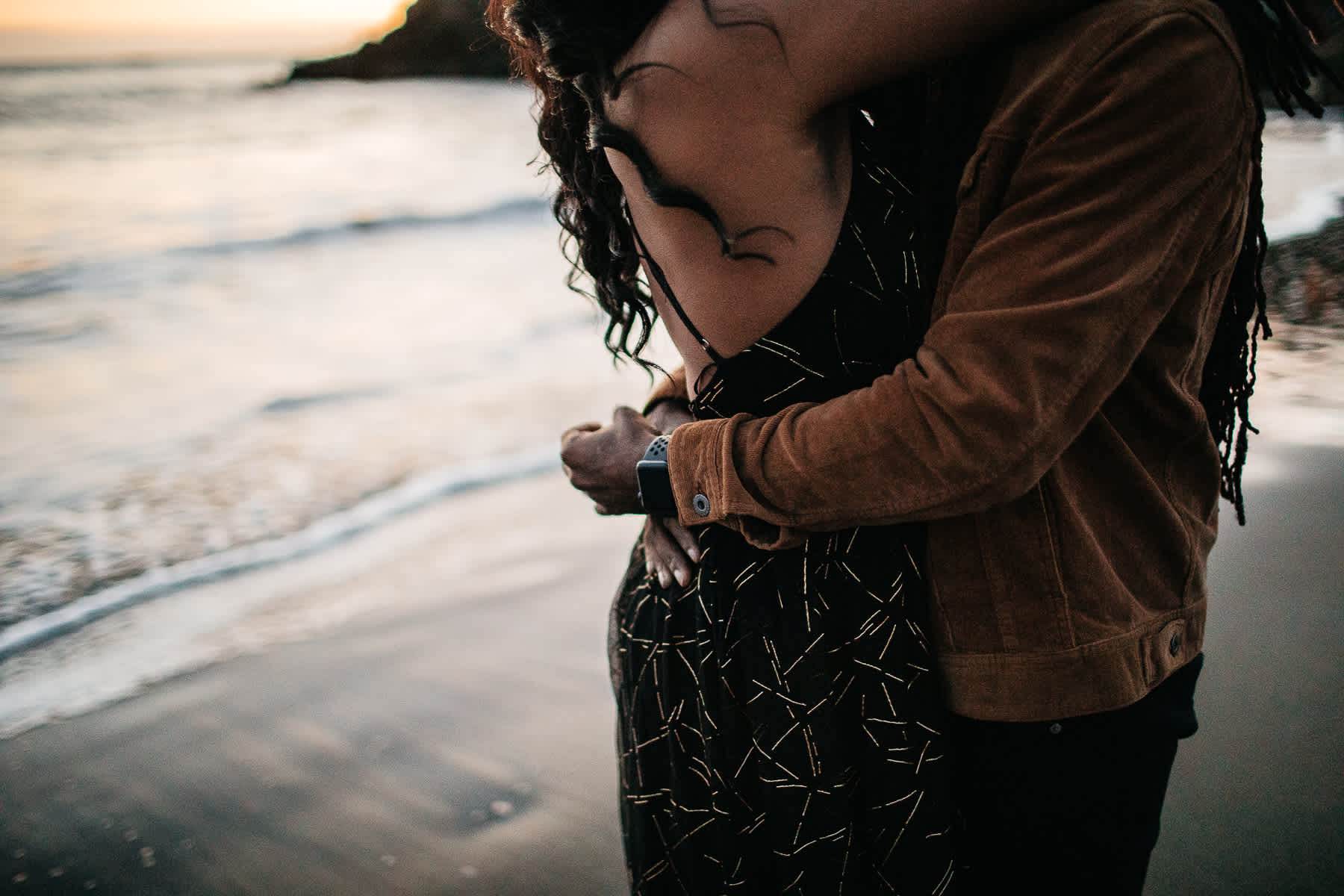 muir-beach-ca-spring-lifestyle-engagement-session-54