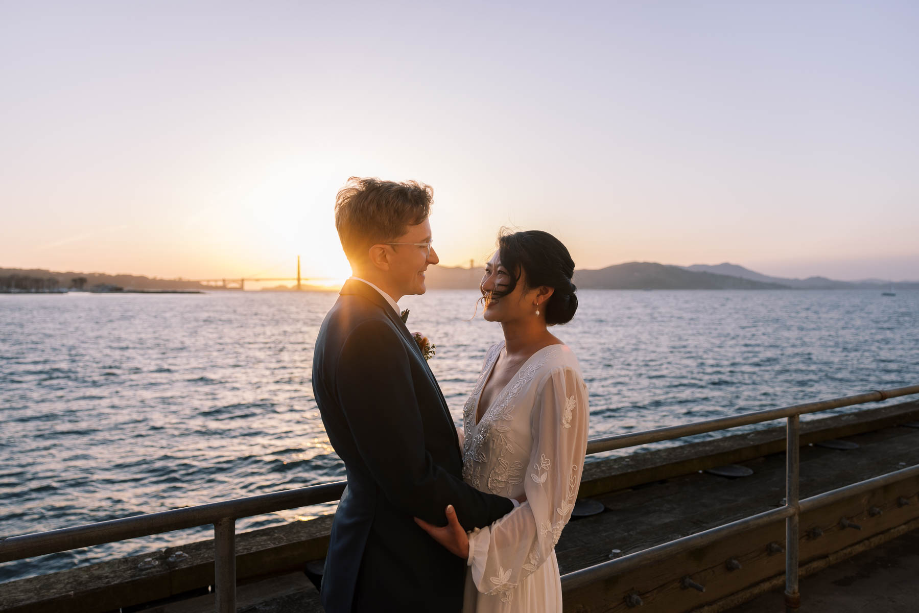 San-Francisco-Gallery-308-disco-balls-graphic-designer-wedding-141