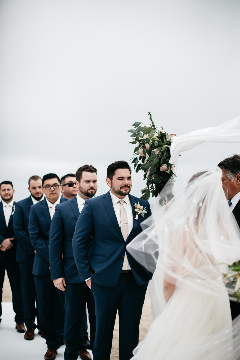 malibu-gloomy-summer-romantic-wedding-46