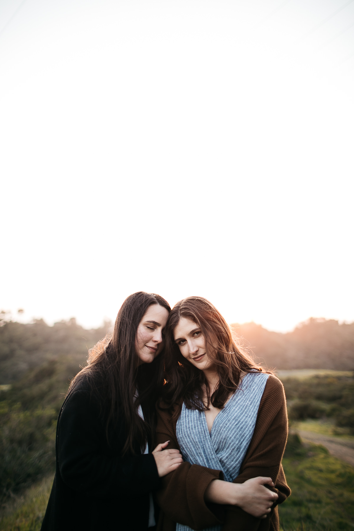 oakland-hills-sunset-engagement-golden-light-session-22