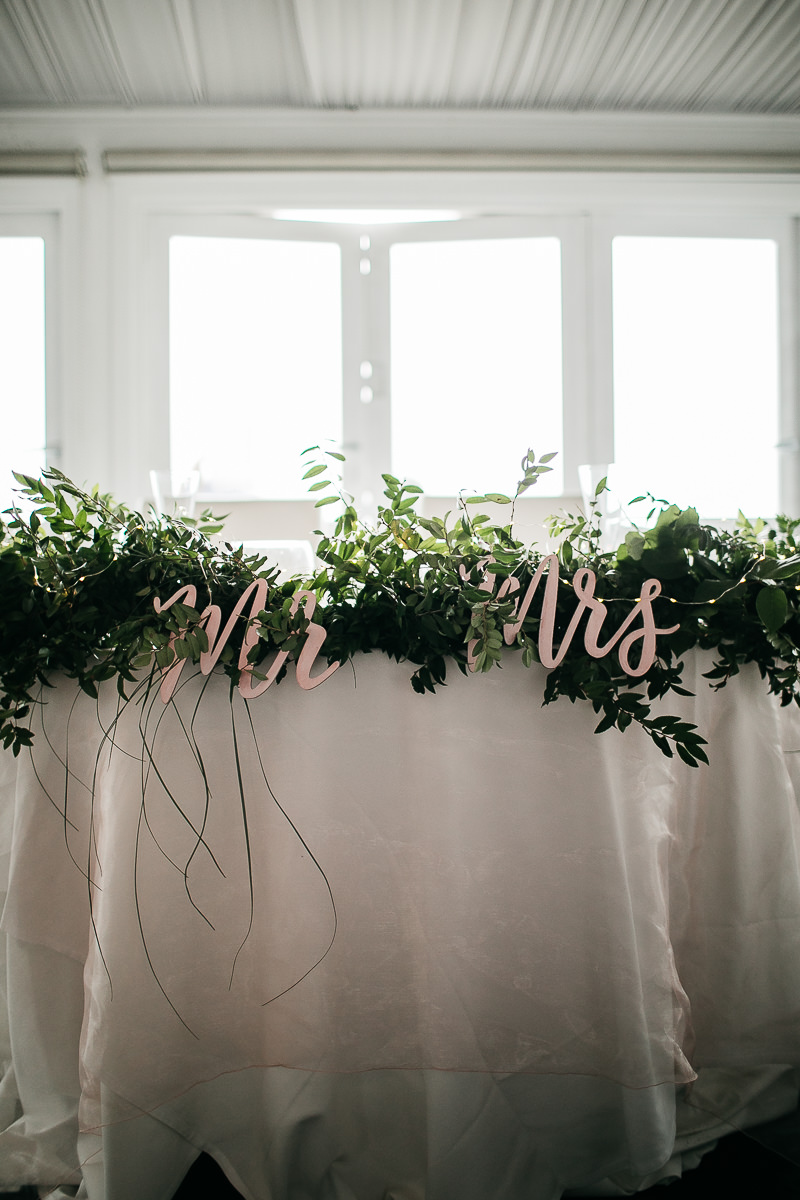 malibu-gloomy-summer-romantic-wedding-38