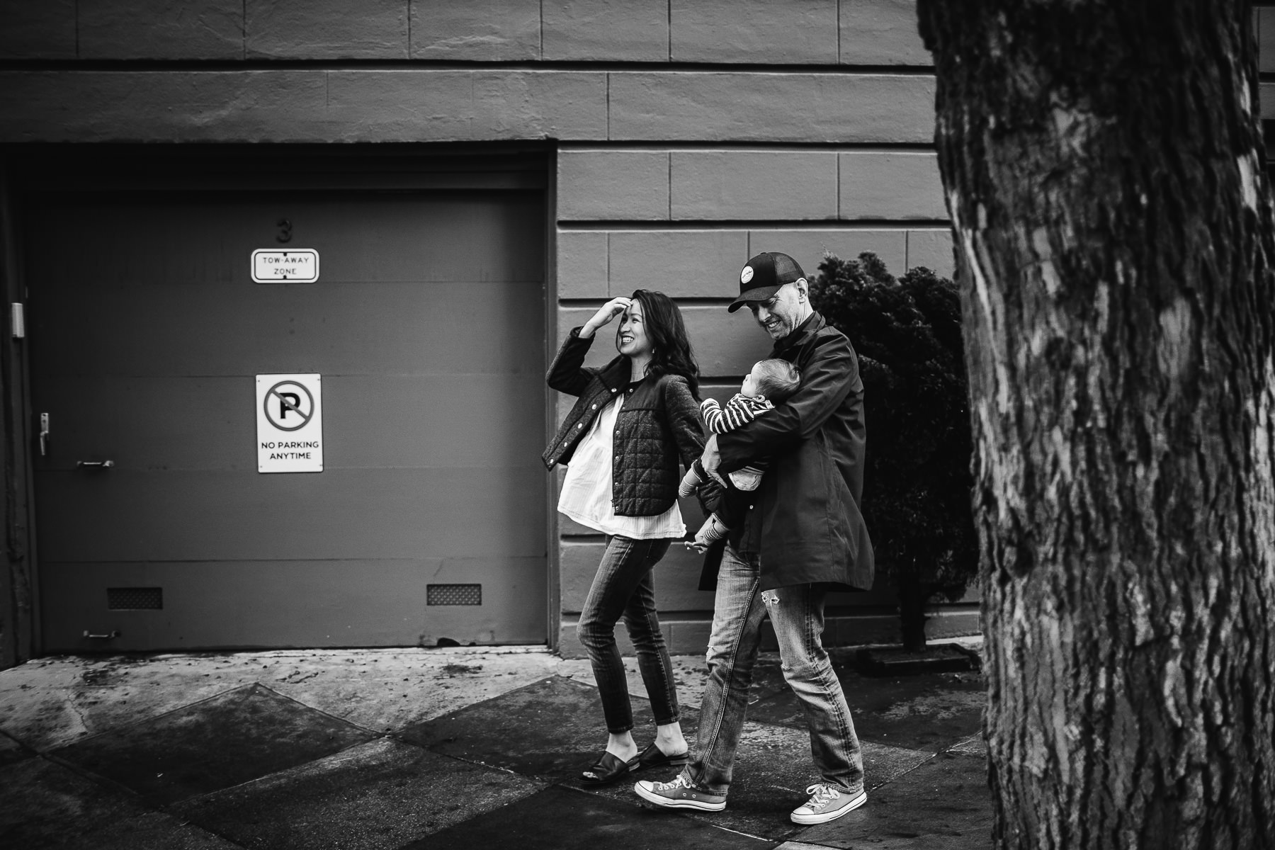 san-francisco-in-home-lifestyle-family-session-rainy-neighborhood-23