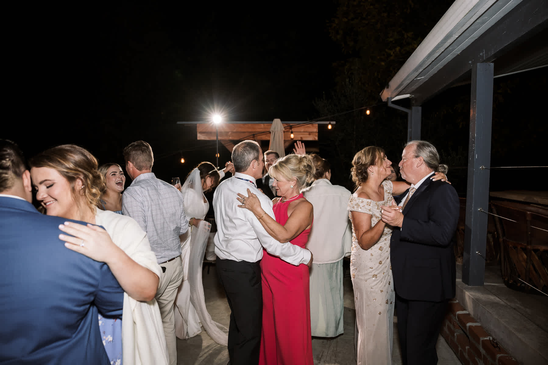 mendocino-coastal-intimate-wedding-day-162