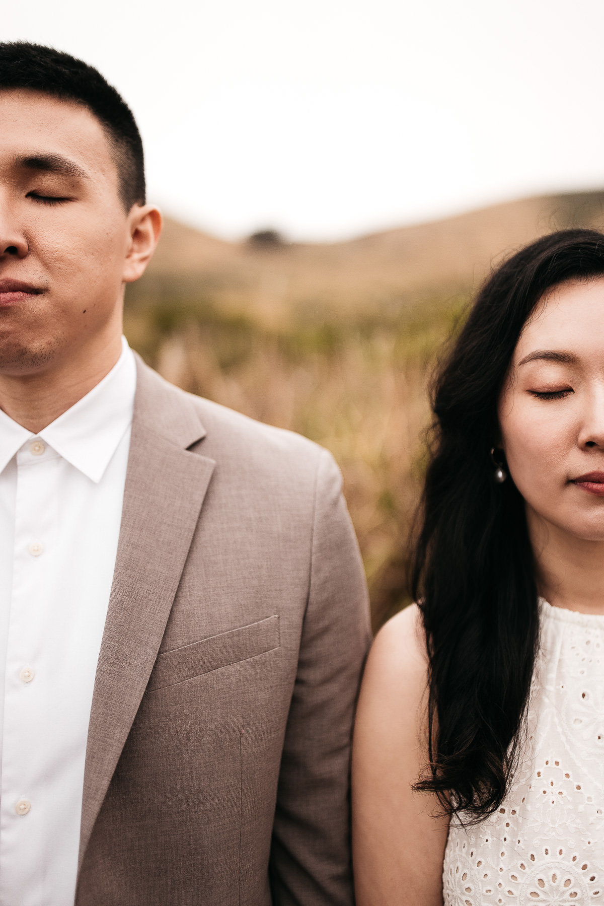 redwoods-coastal-pampas-grass-lifestyle-engagement-session-with-pups-39