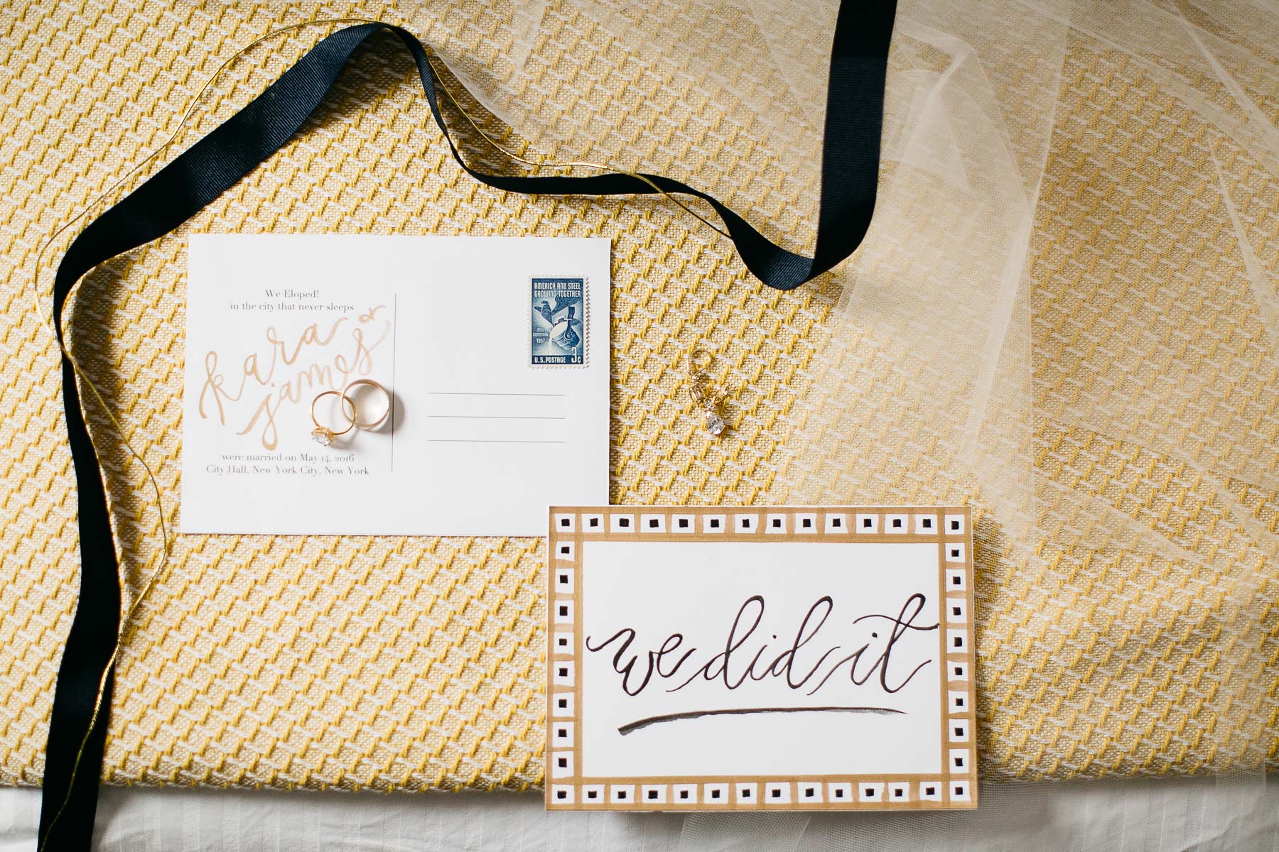 nyc-bhldn-stylized-brooklyn-bridge-elopement-13