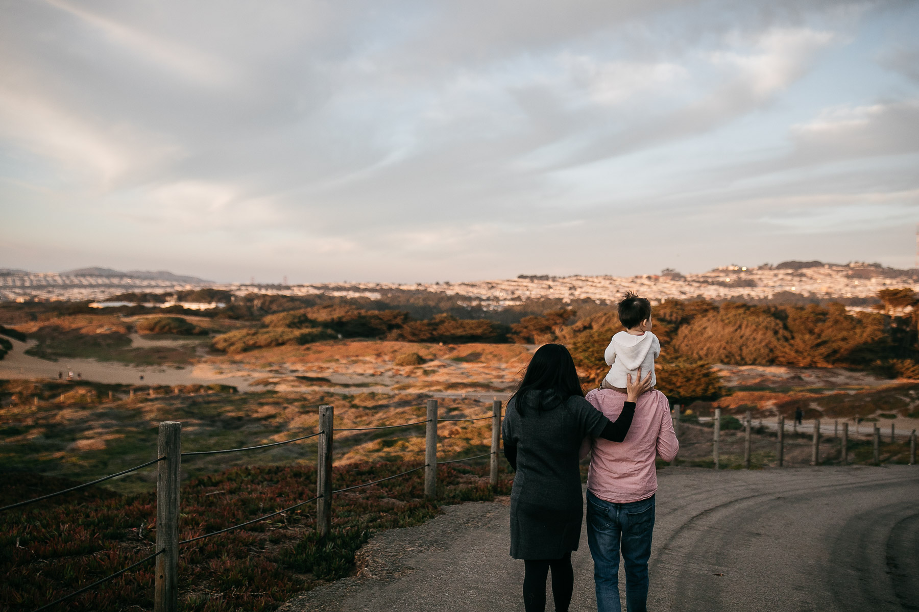 fort-funston-golden-light-winter-family-session-one-year-old-25