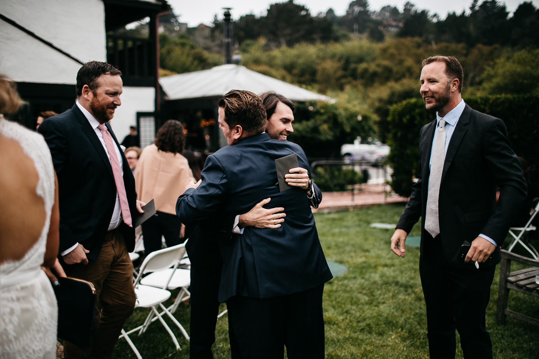 muir-beach-pelican-inn-foggy-wedding-59