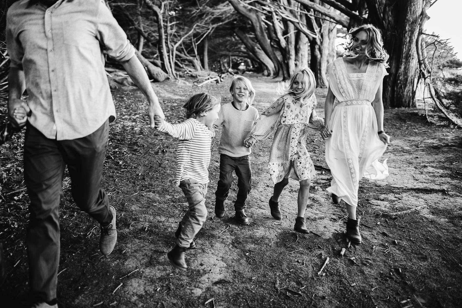 half-moon-bay-golden-cliffside-family-session-32