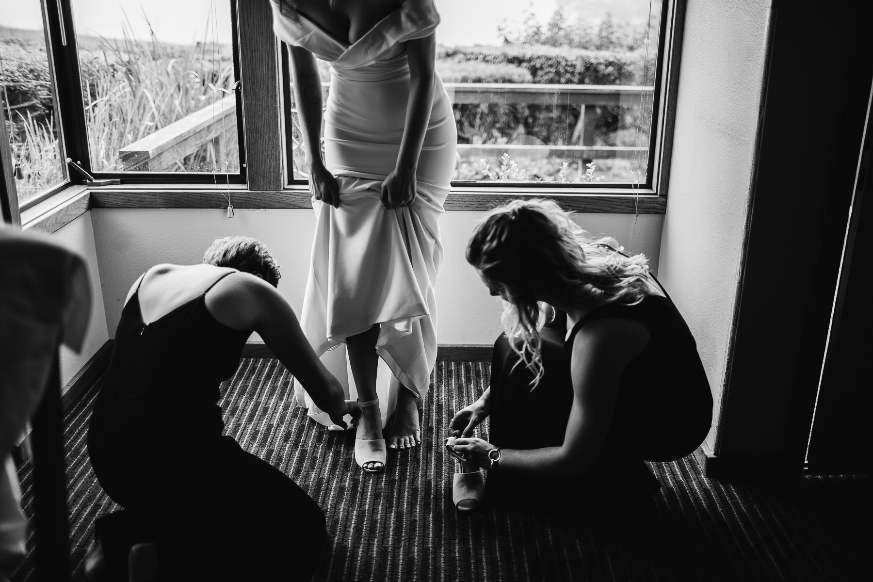 bodega-bay-secret-garden-gloomy-fall-wedding-18