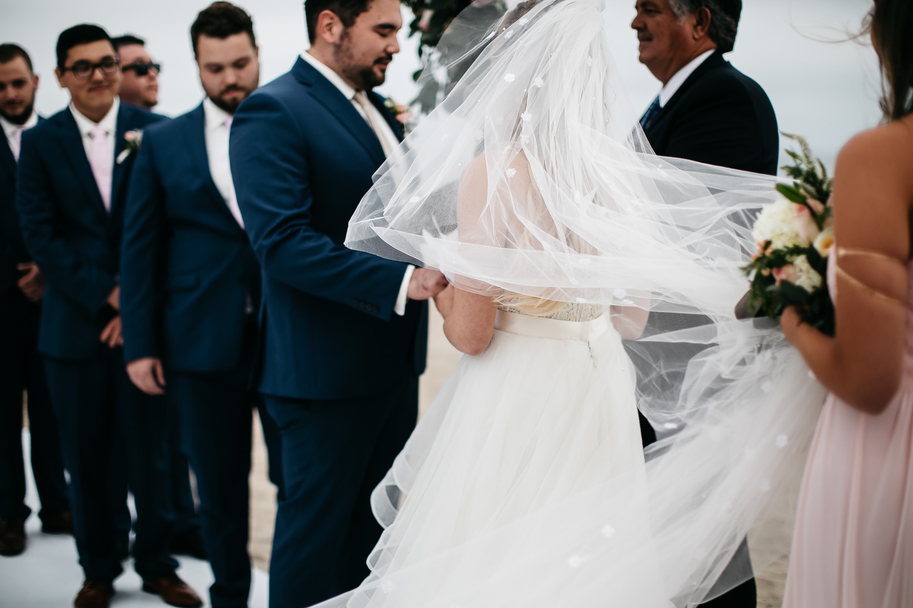 malibu-gloomy-summer-romantic-wedding-49