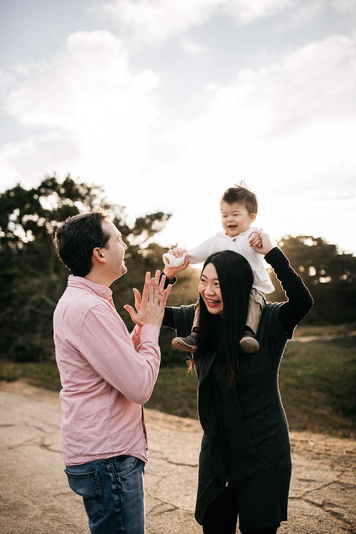 fort-funston-golden-light-winter-family-session-one-year-old-16