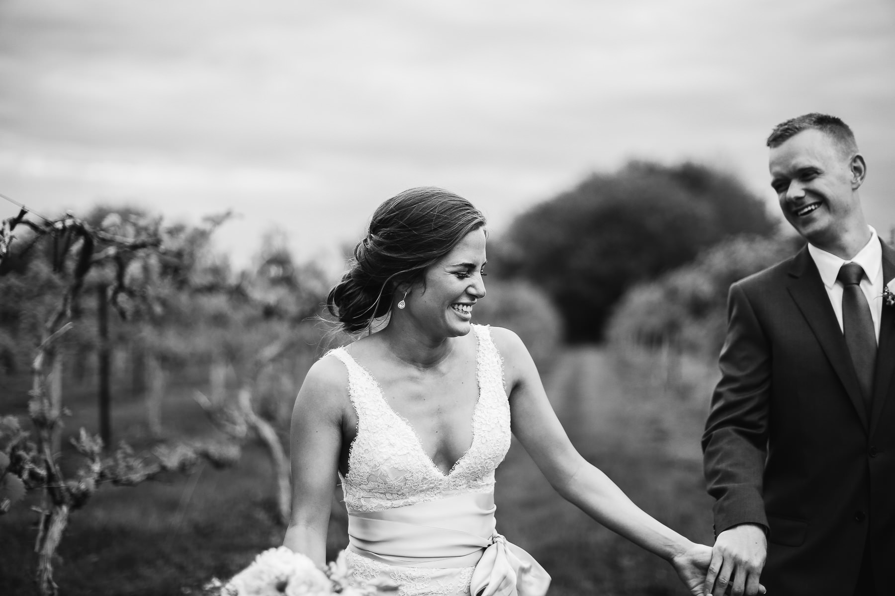 Pennsylvania-Newton-Rosebank-winery-spring-lifestyle-wedding-163