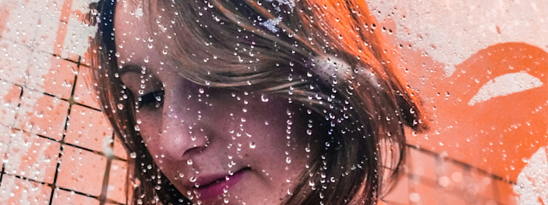 Väkivaltaisen suhteen varoistusmerkit