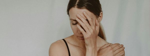 “Miksi hän ei vain lähde?” – ymmärrystä väkivallan dynamiikkaan