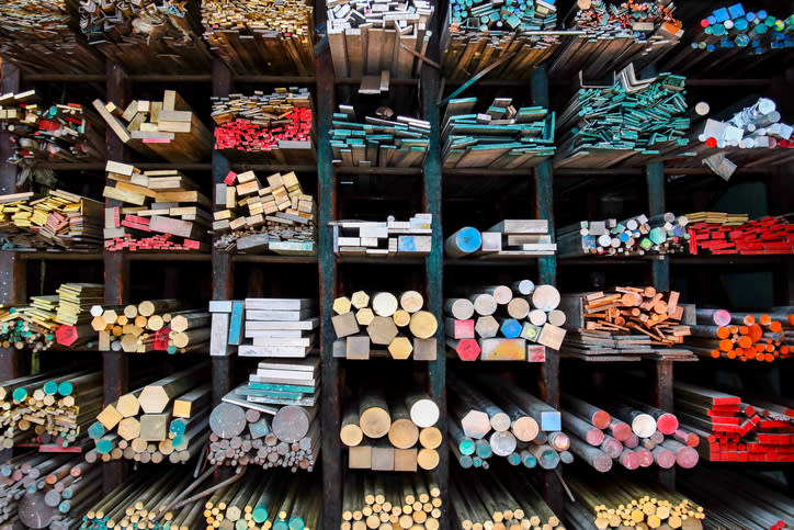 Lengths of metal bars in different shapes with coloured end.