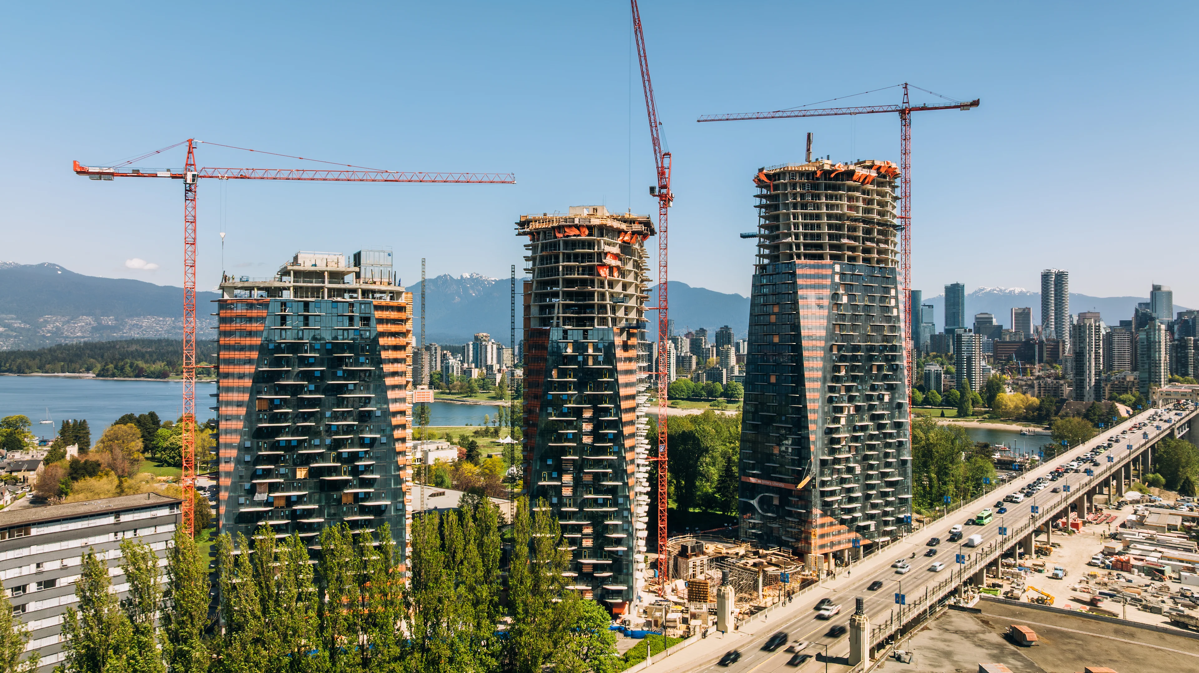 Photo - Sen̓áḵw development partnership - 3 towers Photo - Sen̓áḵw development partnership - 3 towers