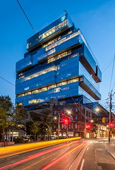 Image - Globe-and-Mail-Centre
