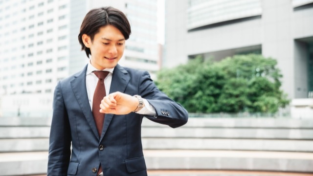 お詫びメール】会議に遅刻する際の正しい謝罪表現を紹介 | Indeed