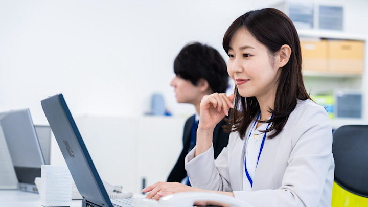 「する」の謙譲語は「いたす」！正しい使いかたや尊敬語や丁寧語との使い分けを例文付きで解説 | Indeed (インディード)