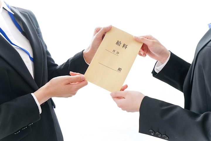 給料手渡しの場合にも税金はかかる？確定申告も必要？ | Indeed 