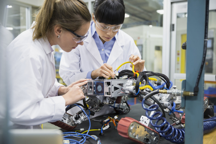 What is Automotive Engineering? Career Description, Salary and