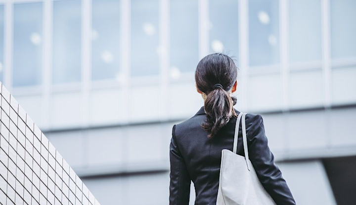 【等身大の転職ストーリー #11】派遣歴20年以上の女性が40代で正社員になるまで | Indeed (インディード)