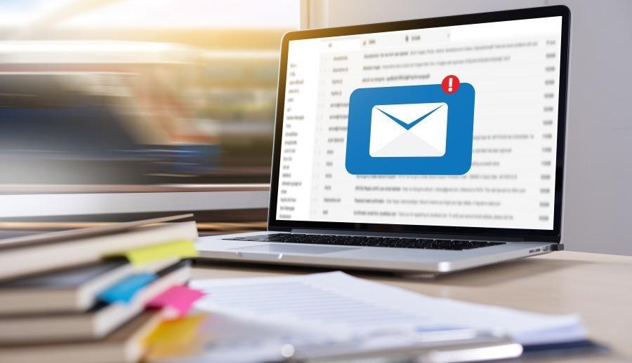 結婚式には上司を呼ぶ 招待のマナーや注意点を紹介 Indeed インディード