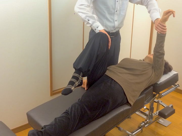 カイロプラクターになるには】仕事内容と年収 | Indeed (インディード)