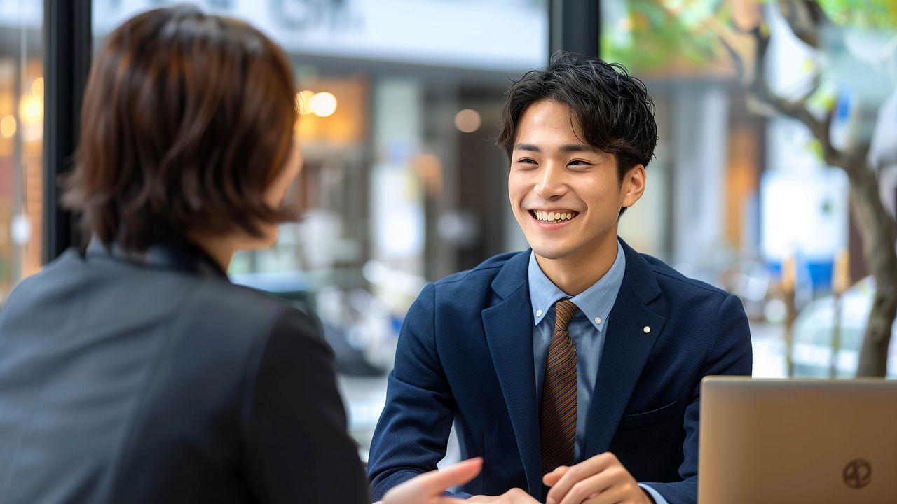 お待ち申し上げております」は適切な敬語？言い換え表現は