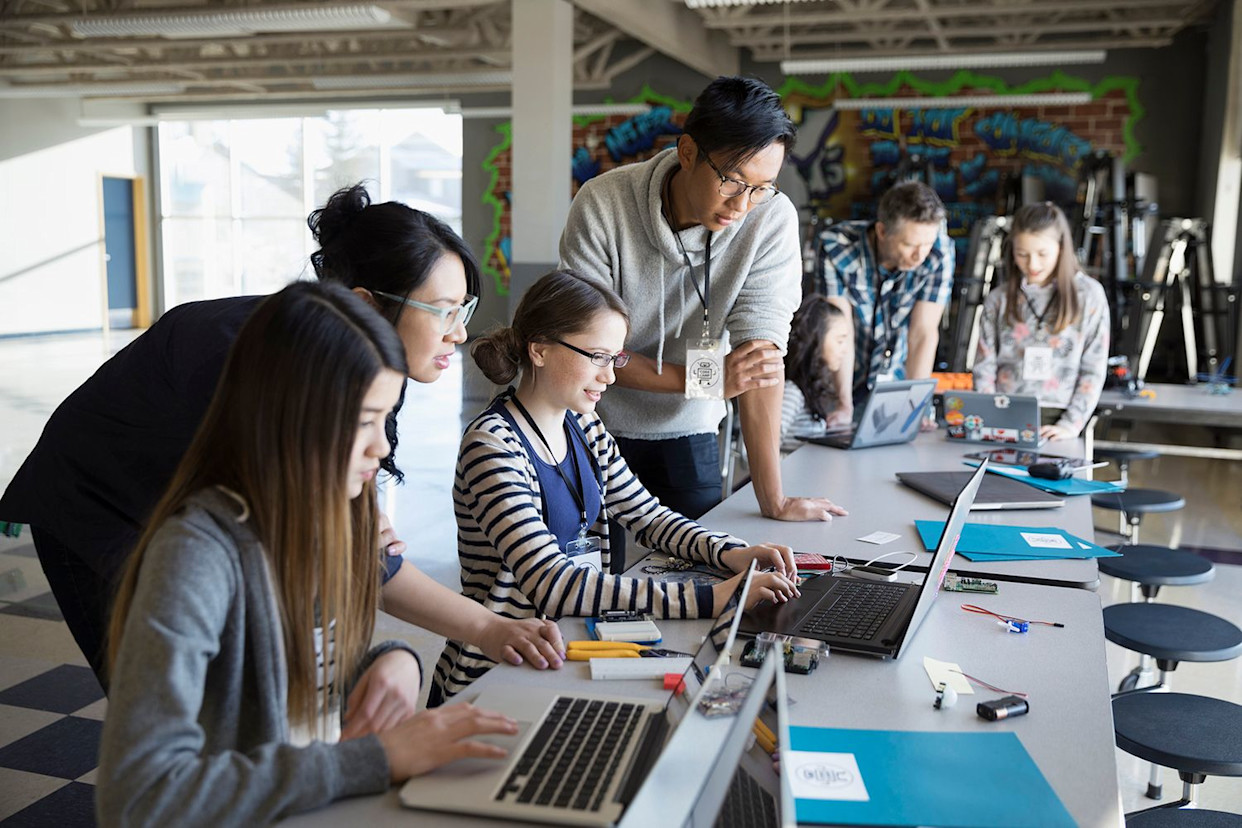 25 States That Pay Teachers The Most (2022 Guide) | Indeed.com
