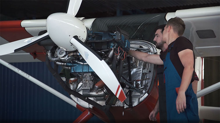 Career - Aircraft Mechanic