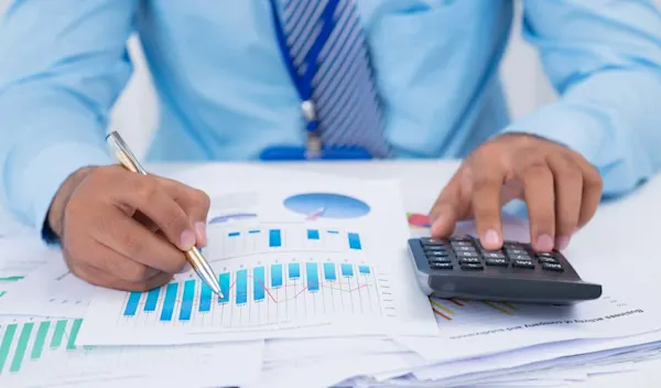 Career - Financial Manager