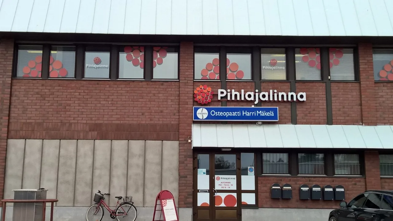Pihlajalinnan Mäntän toimipisteen julkisivu