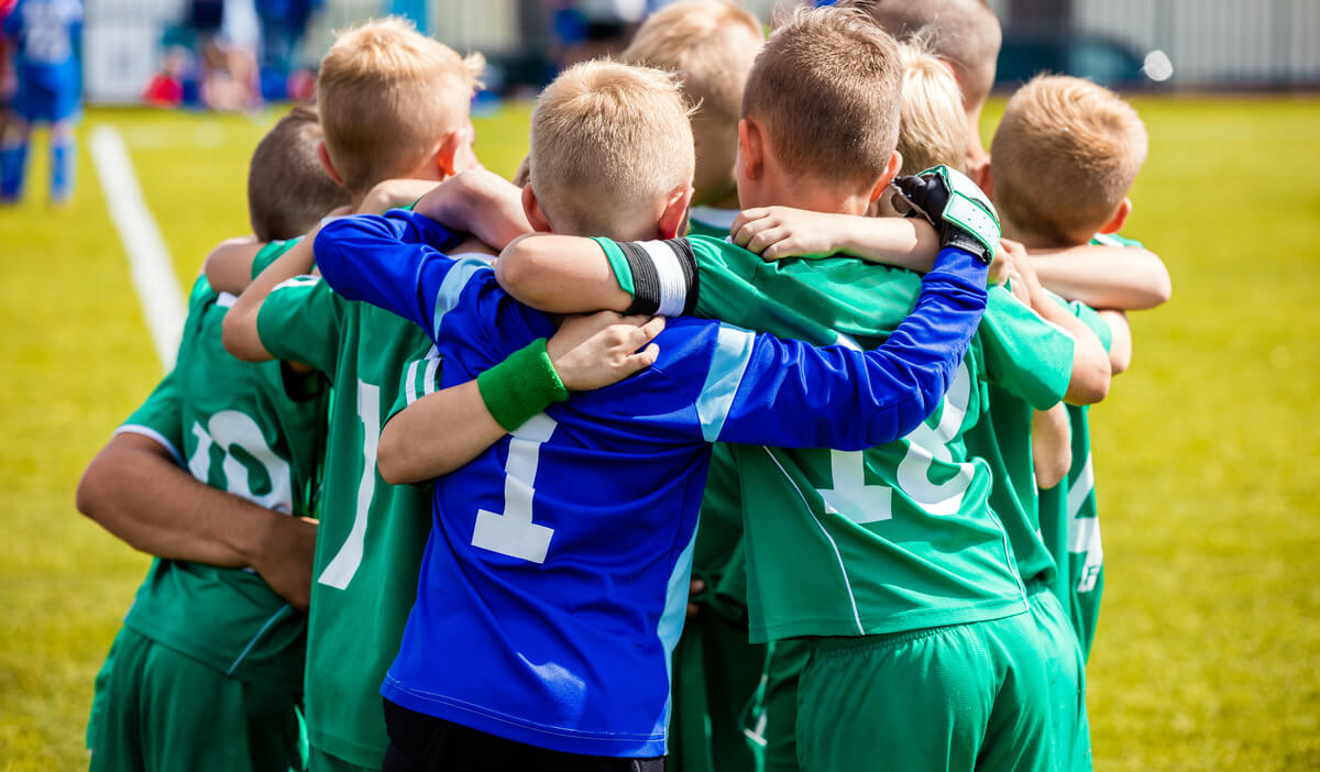 kids playing team sports