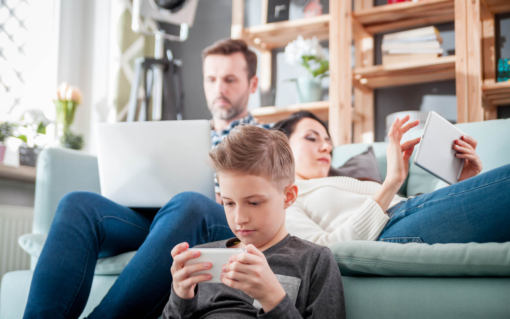 Are Parents the Problem? What Research Shows About Tech Reliance