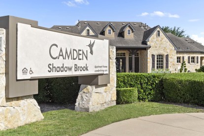 Camden Shadow Brook front entry sign