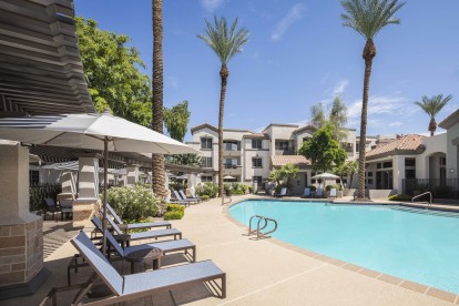 Camden Montierra Apartments Scottsdale Arizona Pool With Sundeck