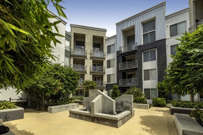 camden crown valley apartments irvine ca water fountain courtyard