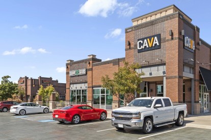 Cava and Snappy Salads restaurants near Camden Panther Creek