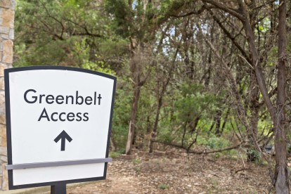 On-site, direct access to Greenbelt Trails at Camden Gaines Ranch in Austin, TX