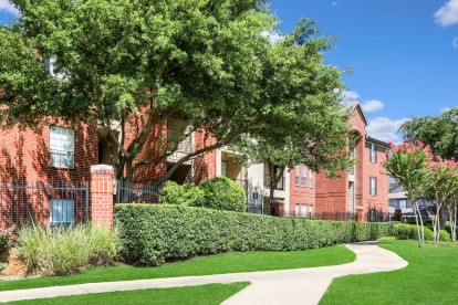 Community pathway and outdoor space