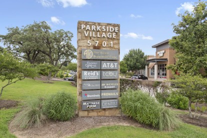 Parkside Village local shops and restaurants near Camden Cedar Hills in Austin, TX